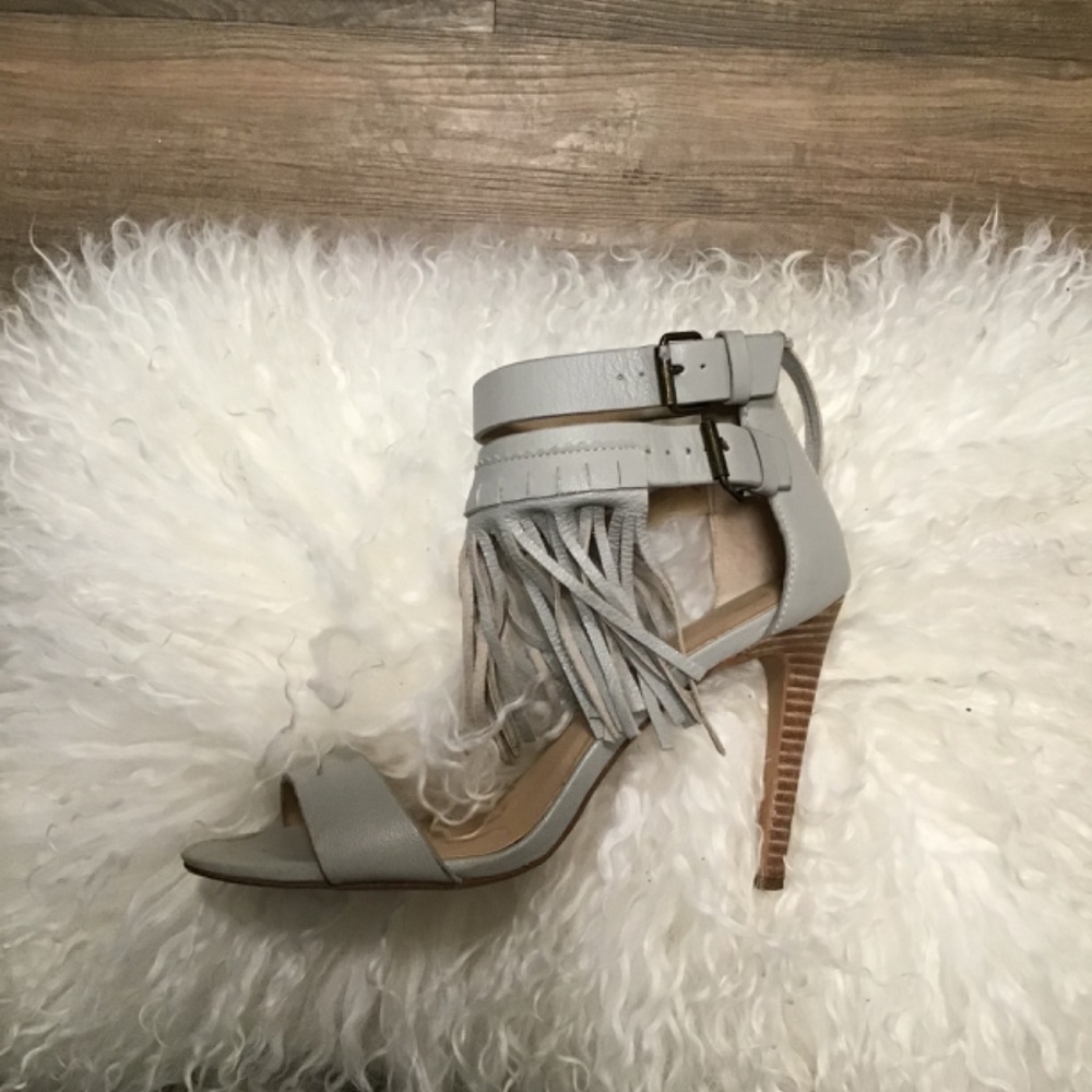 Sandals - Picture 4 of 4